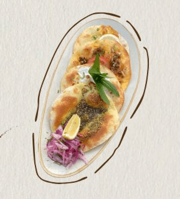 مناقيش (لحم - شكشوكة - لبنة - زعتر) (Manakish)